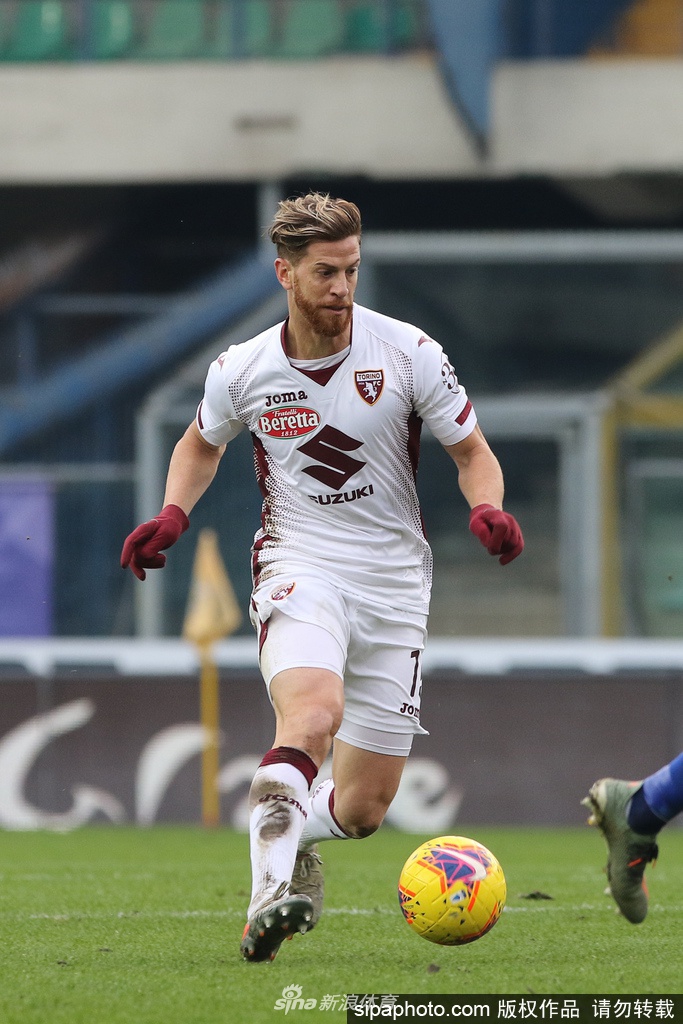 九游下载-关于都灵球员康复后重返训练场，或将出战的信息