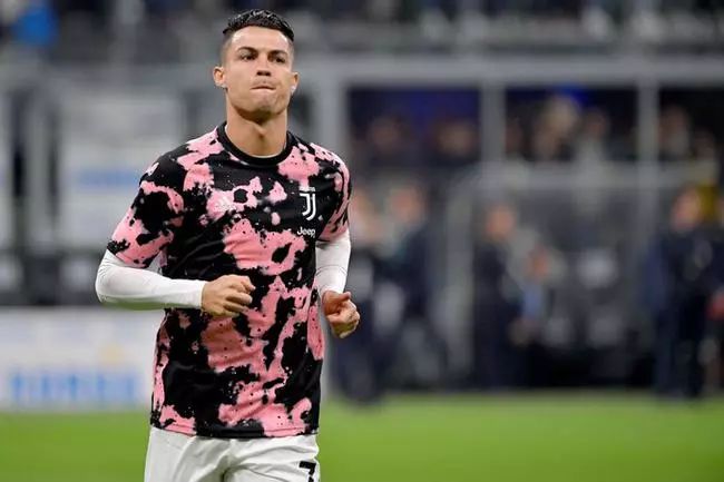 尤文图斯客场击败对手，稳居积分榜第二的简单介绍