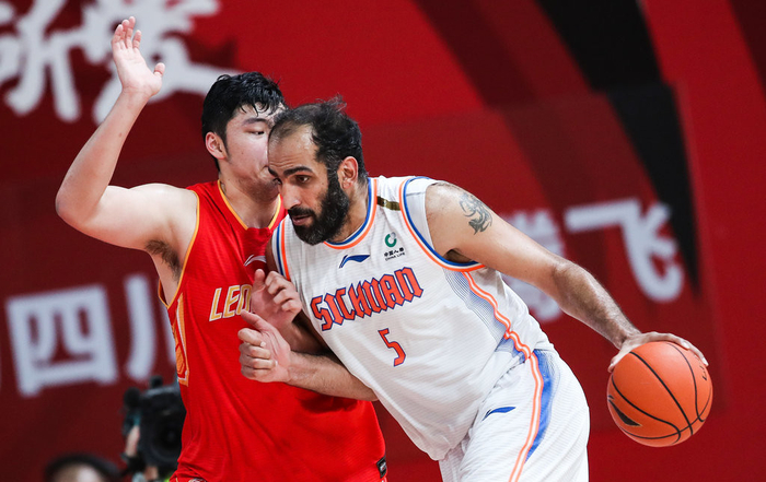 九游网站入口-湖南男篮爆冷取胜，豪取四连胜